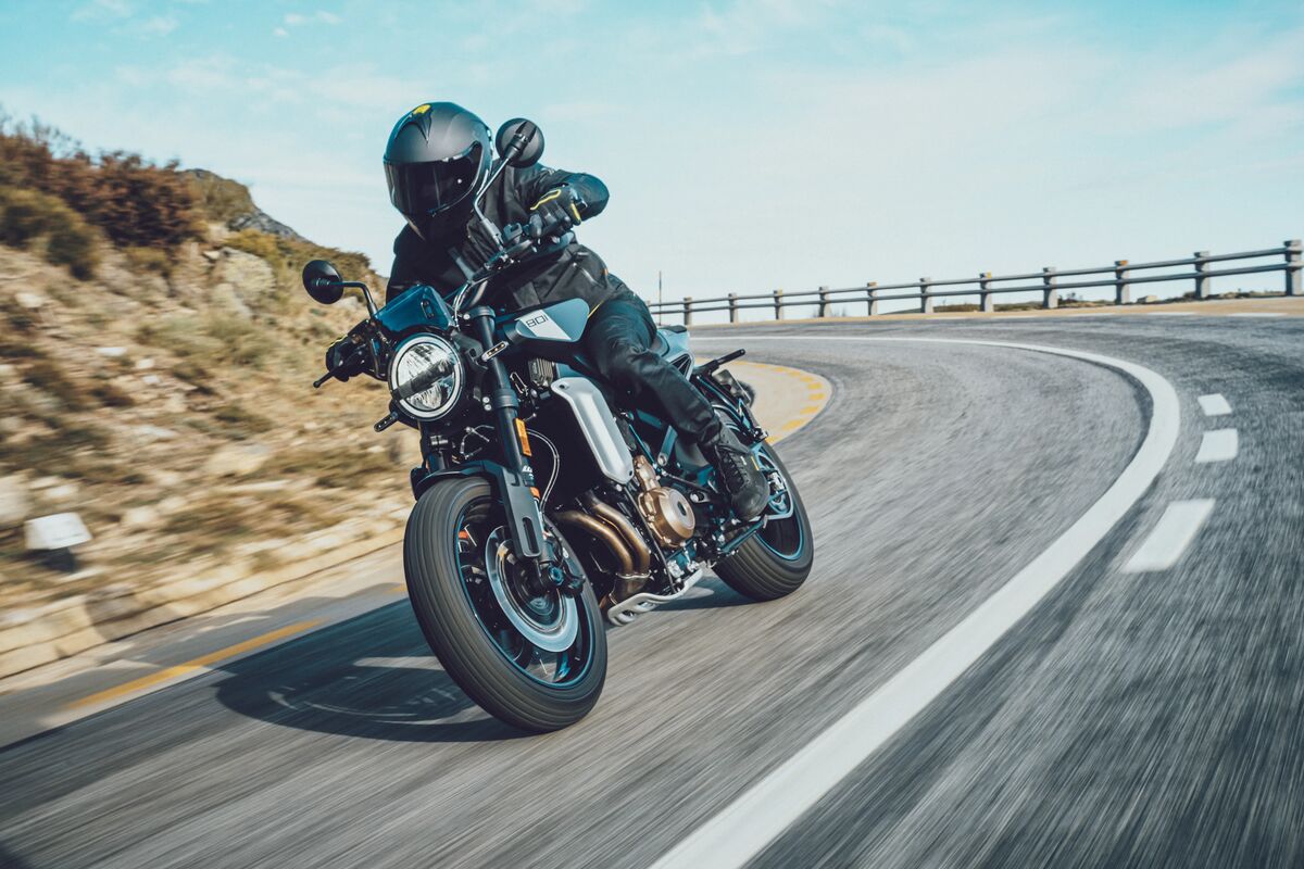 最長4年間の『プレミアムメーカー保証プログラム』実施 – FLEX